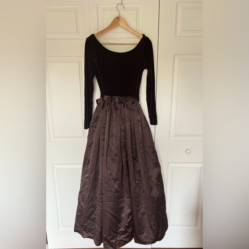 Vintage Night Way Collections Dress Brown